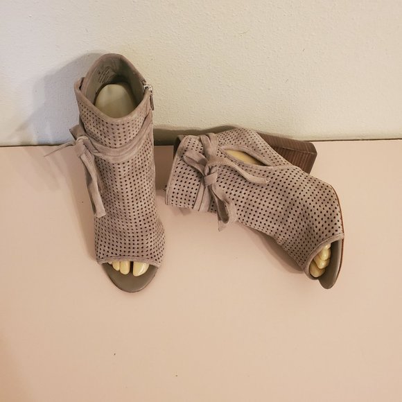 Sam Edelman 7M Tan Leather Caged Laser Cut Booties Heels ELLERY Sandals Open Toe - Picture 3 of 8